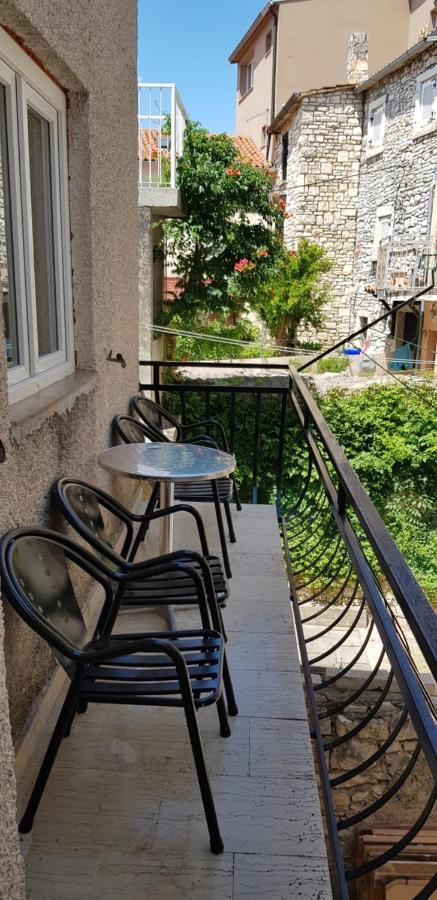 Old Town Apartment Medulin Oda fotoğraf